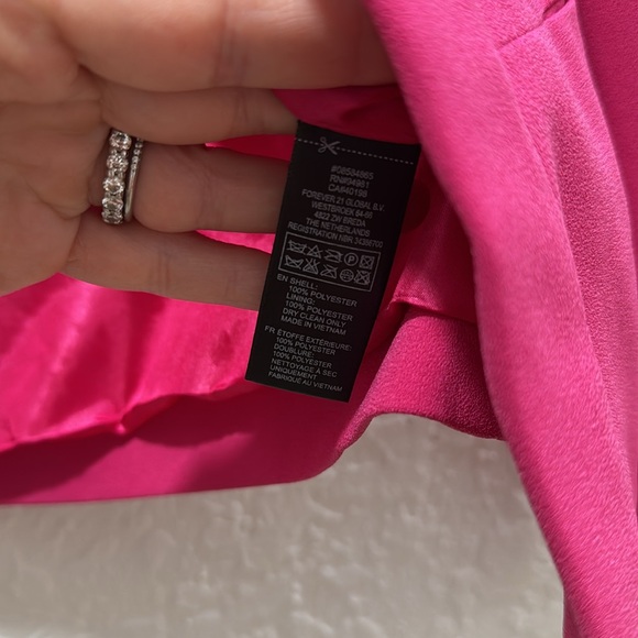 Forever 21 Barbie Hot Pink Blazer Size Small - Picture 3 of 4